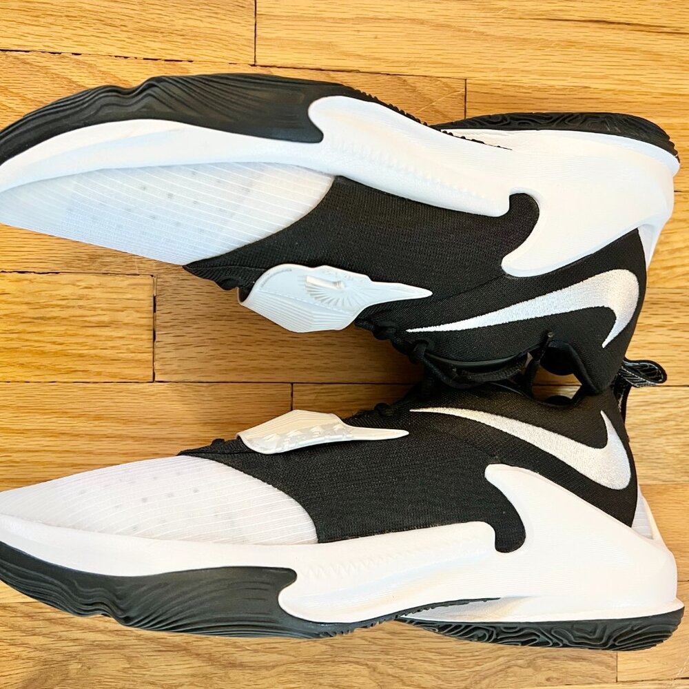 Brand New Nike Zoom Freak 3 Promo Basketball Shoes Black White Size: Mens 12.5